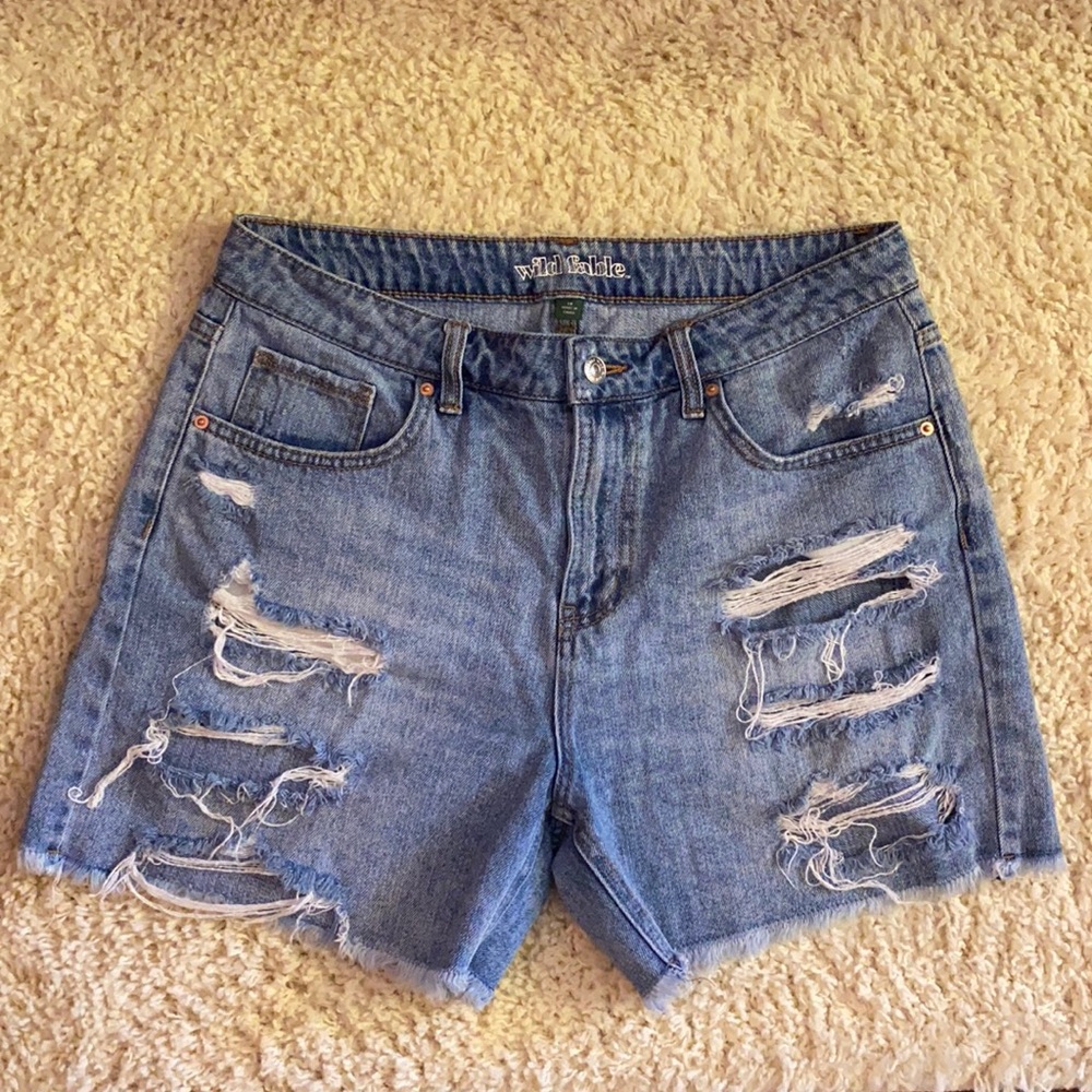 NWOT High Rise Distressed Shorts